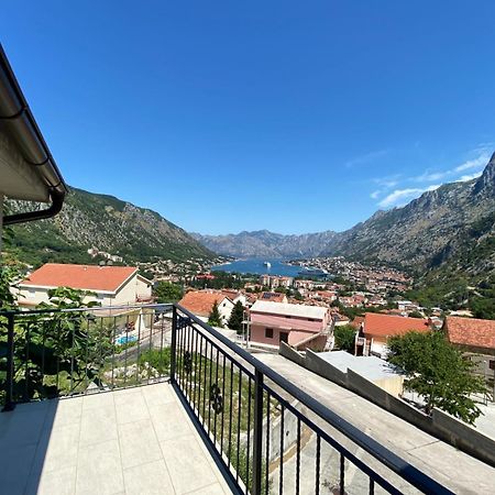 Apartments Marko Maros Kotor Rum bild