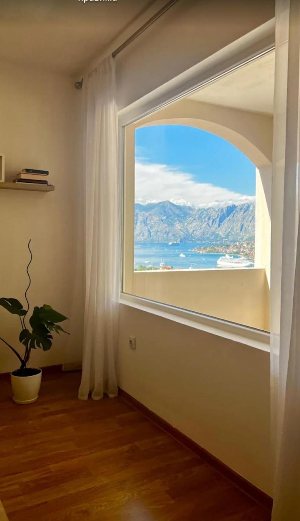 Apartments Marko Maros Kotor Rum bild