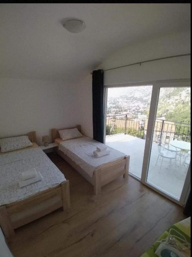 Apartments Marko Maros Kotor Rum bild