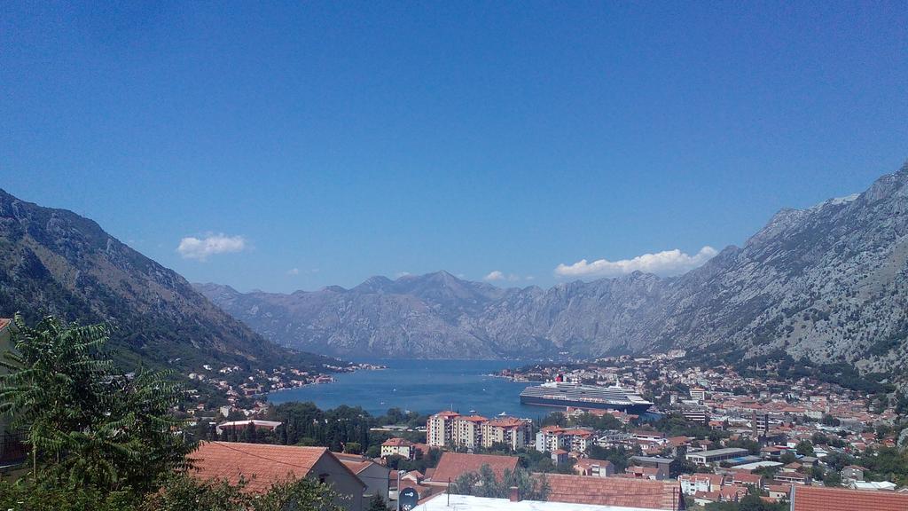 Apartments Marko Maros Kotor Exteriör bild